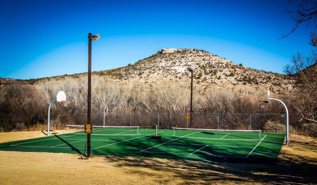 Verde Valley Studio Park Model Cabin 15 コットンウッド エクステリア 写真